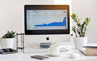 西甲冷门夜！巴列卡诺3-0横扫马竞，保级队逆袭逃出生天，床单军跌出前三